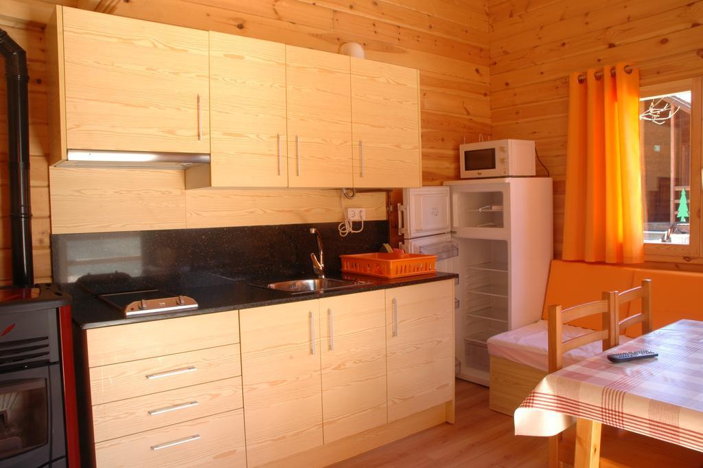 Camping Era Yerla D'Arties Exteriör bild